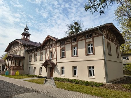 Free Historic Building photo and picture