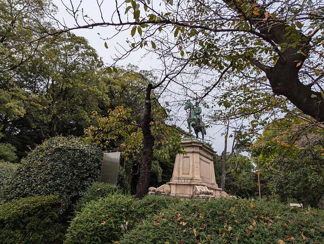 Free Statue Sculpture photo and picture
