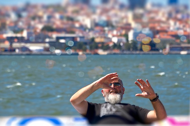 Mann, Brille, Hafen, Meer, Lächeln