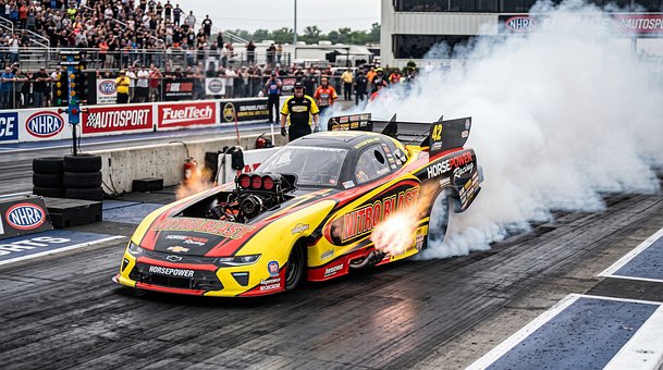Free Dragster Race Car illustration and picture