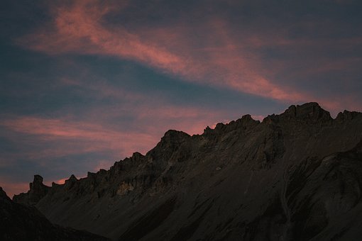 Berge, Roter Himmel, Sonnenuntergang
