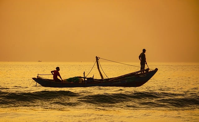 Free Sunrise Boat photo and picture