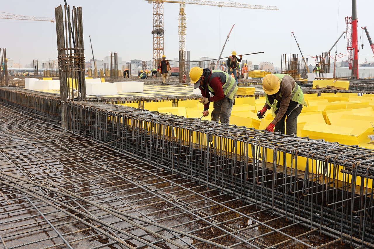 Download free HD stock image of Construction Workers Free Construction Workers photo and picture