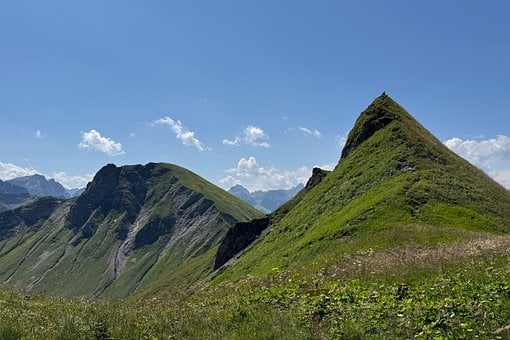 Free Mountains Sky photo and picture