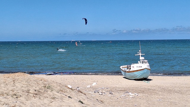 Free Beach Boat photo and picture