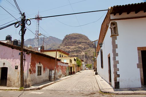 Malinalco, Mexico, Gade, Bjerge