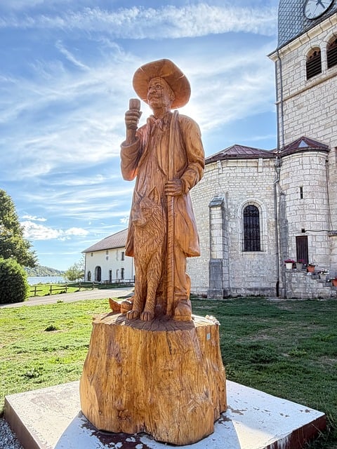 Escultura De Madera, Obra De Arte