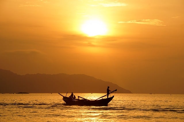 Free Sunrise Boat photo and picture