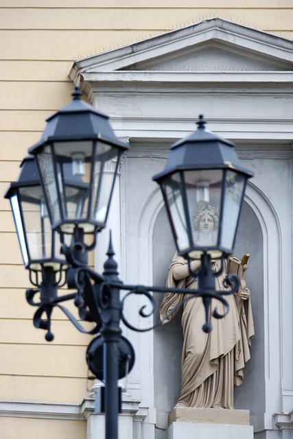 Free Statue Lamp photo and picture