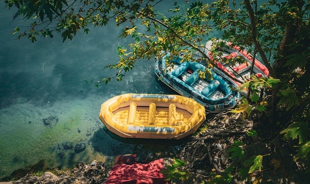 Free Canoe Raft photo and picture