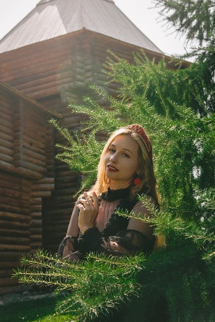 Free Woman Medieval Fashion photo and picture