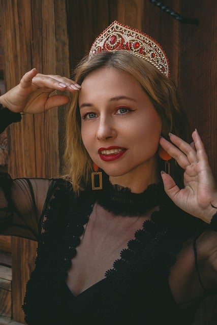 Free Crown Woman photo and picture