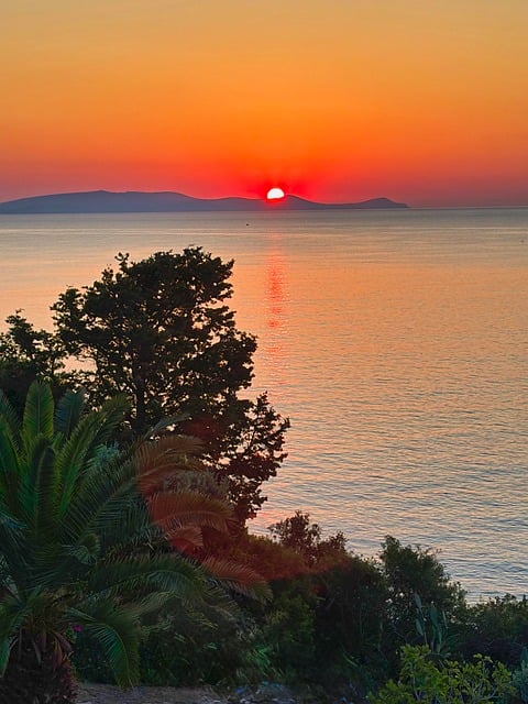 Puesta De Sol, Mar, Cielo Rojo, Amanecer