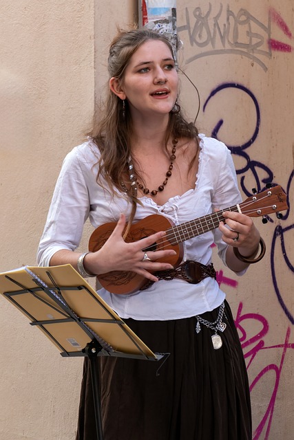 Frau, Ukulele, Musik, Gesang, Straße