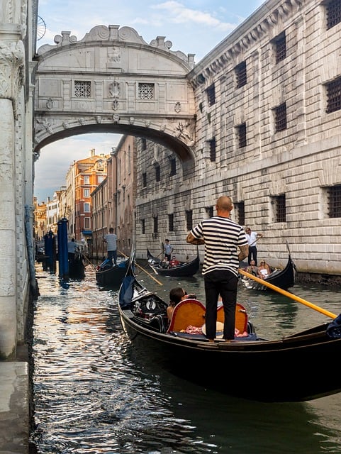 Veneza, Gôndola, Ponte Dos Suspiros