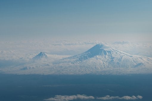 Montaña, Cubierto De Nieve, Nublado