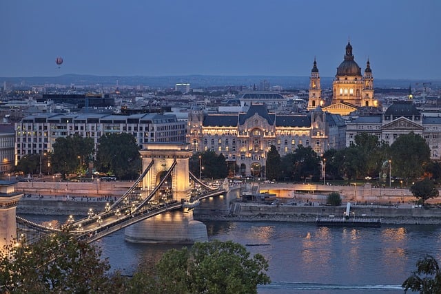 Free Budapest Chain Bridge photo and picture