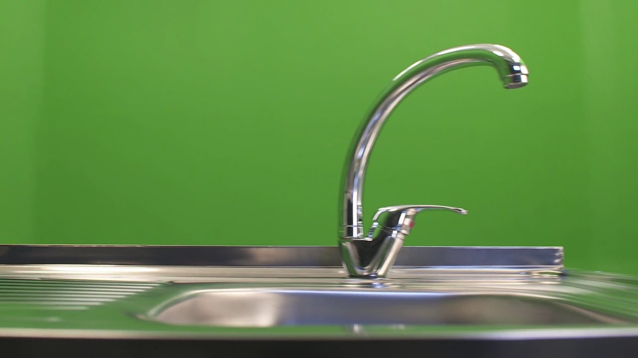 Cleveland: Winterizing Your Water Heater for Peak Performance