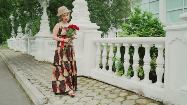 Girl Walking Videos: Download 2,725+ Free 4K & HD Stock Footage Clips ...