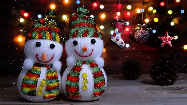 holiday, christmas, snowmen, background, snowing, ornaments, decoration, bokah, lights, twinkling, particles, festive, star, glowing, sparkle, illuminated, scarf, new years, party, stocking, pinecone